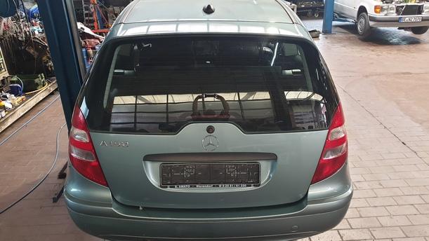 Foto: HECKKLAPPE/ HECKDECKEL eines Mercedes-Benz A 150 CL