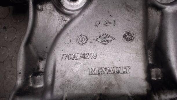 Foto: AGGREGATEHALTER / TRÄGER LICHTMASCHINE eines Renault Megane 1.4 CL
