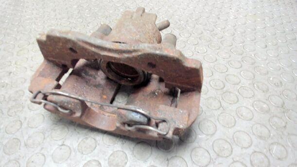 Foto: BREMSSATTEL VORN LINKS eines Ford Scorpio Turnier CLX