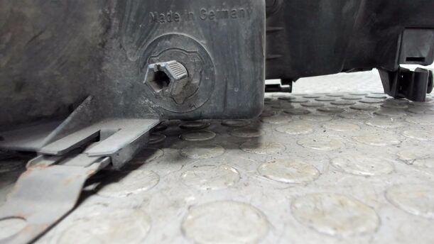 Foto: SCHEINWERFER LINKS (BOSCH) eines Ford Scorpio CL