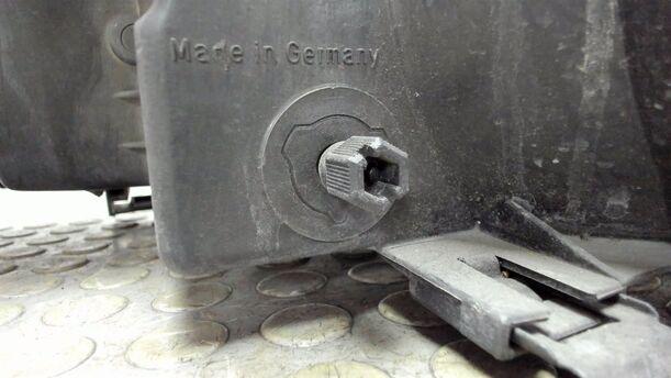 Foto: SCHEINWERFER RECHTS BOSCH eines Ford Scorpio CL