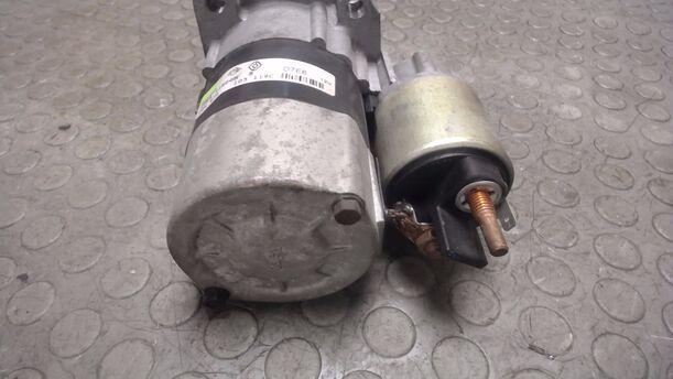 Foto: ANLASSER ( VALEO ) eines Renault Megane 1.4 CLX