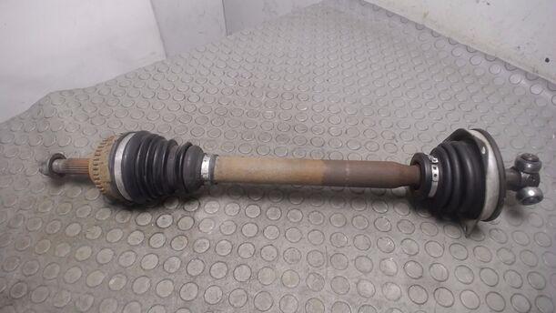 Foto: ANTRIEBSWELLE LINKS eines Renault Megane 1.4 CLX