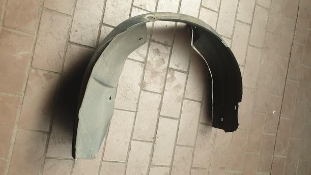 Foto: RADHAUSSCHALE / INNENKOTFLÜGEL VORNE LINKS eines Skoda Octavia 1.8 T Combi CLX