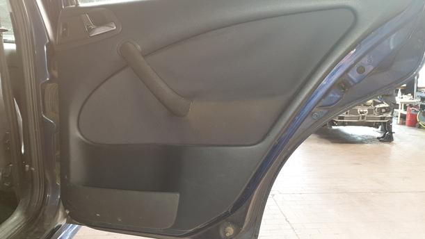 Foto: TÜR HINTEN RECHTS eines Skoda Octavia 1.8 T Combi CLX