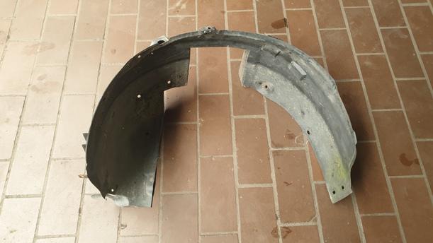 Foto: INNENKOTFLÜGEL / RADHAUSSCHALE LINKS eines Opel Corsa 1.3 CDTI CLX