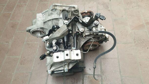Foto: SCHALTGETRIEBE 5-GANG EVS eines Skoda Octavia 1.8 T Combi CLX