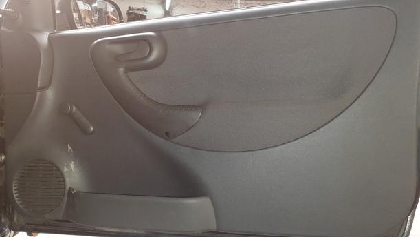 Foto: TÜR VORN RECHTS (2/3-TÜRER) eines Opel Corsa 1.3 CDTI CLX