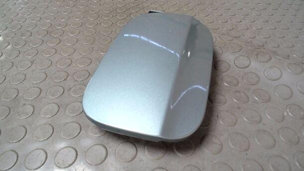 Foto: TANKKLAPPE/ TANKDECKEL eines Mercedes-Benz A 150 CLX