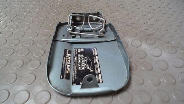 Foto: TANKKLAPPE/ TANKDECKEL eines Mercedes-Benz A 150 CLX