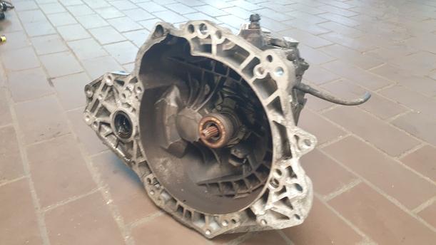 Foto: SCHALTGETRIEBE 5-GANG eines Opel Corsa 1.3 CDTI CLX