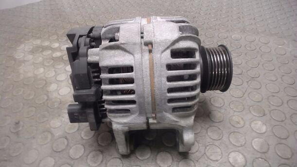 Foto: LICHTMASCHINE ( 90A ) eines Skoda Octavia 1.8 T Combi CLX