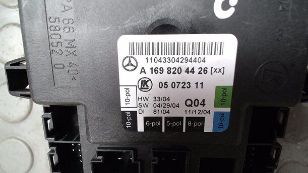 Foto: TÜRSTEUERGERÄT RECHTS eines Mercedes-Benz A 150 CLX