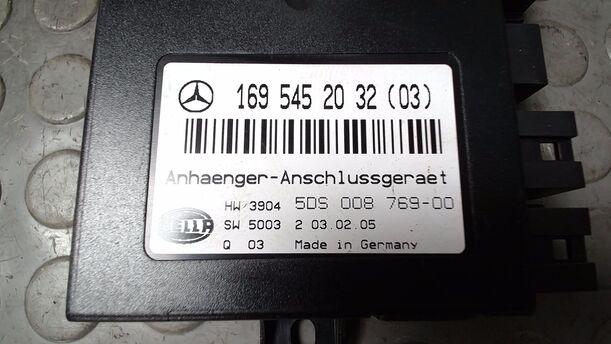 Foto: ANHÄNGER ANSCHLUSSGERÄT/ STEUERGERÄT ANHÄNGER eines Mercedes-Benz A 150 CLX