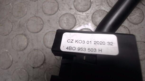 Foto: SCHEIBENWISCHERSCHALTER eines Skoda Octavia 1.8 T Combi CLX