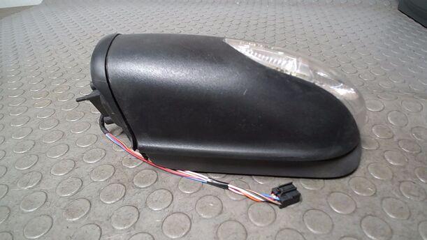 Foto: AUSSENSPIEGEL ELEKTRISCH VERSTELLBAR LINKS ( VOR FACELIFT ) eines Mercedes-Benz A 150 CLX