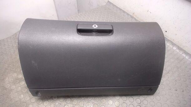 Foto: HANDSCHUHFACH eines Skoda Octavia 1.8 T Combi