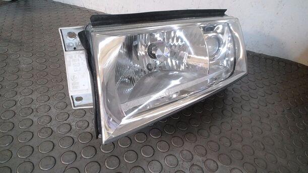 Foto: SCHEINWERFER LINKS eines Skoda Octavia 1.8 T Combi