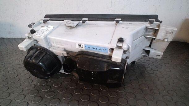 Foto: SCHEINWERFER LINKS eines Skoda Octavia 1.8 T Combi
