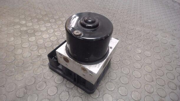 Foto: HAUPTBREMSAGGREGAT ABS eines Skoda Octavia 1.8 T Combi Viva X