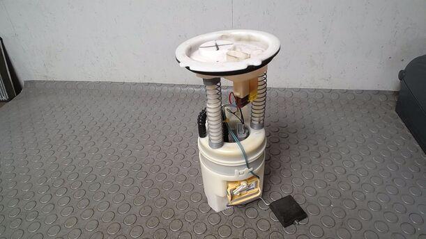 Foto: KRAFTSTOFFPUMPE eines Mercedes-Benz A 150 Viva X