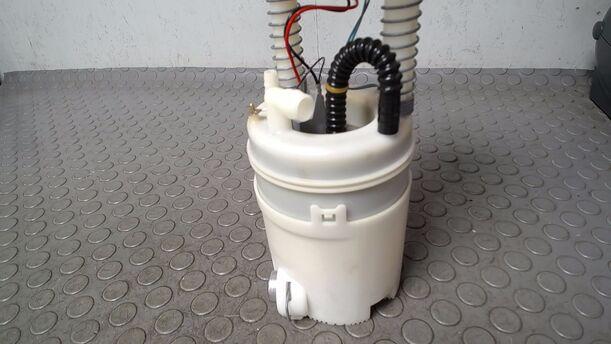 Foto: KRAFTSTOFFPUMPE eines Mercedes-Benz A 150 Viva X