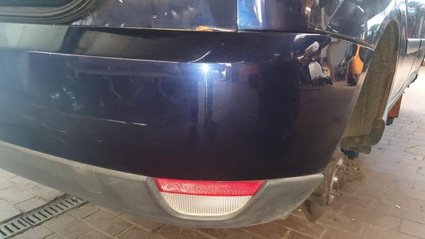 Foto: STOSSFÄNGER / STOßSTANGE HINTEN eines Ford Focus Viva X