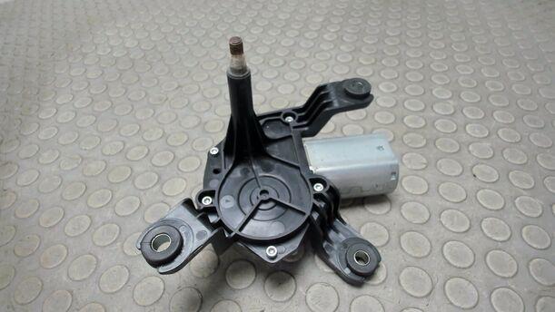 Foto: SCHEIBENWISCHERMOTOR HINTEN eines Opel Corsa 1.4 16V Viva X