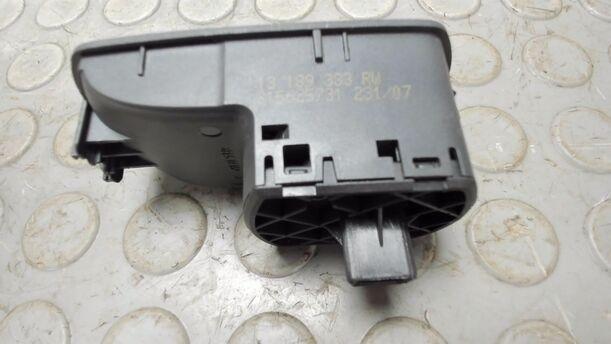 Foto: FENSTERHEBERSCHALTER eines Opel Corsa 1.4 16V Viva X
