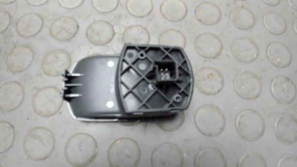 Foto: FENSTERHEBERSCHALTER eines Opel Corsa 1.4 16V Viva X