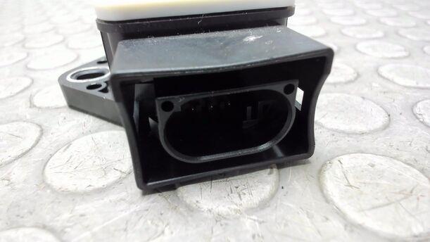 Foto: QUERBESCHLEUNIGUNGSSENSOR / DREHRATENSENSOR eines Opel Corsa 1.4 16V Viva X
