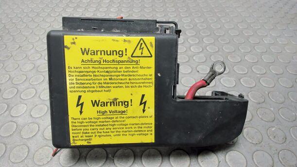 Foto: SICHERUNGSKASTEN BATTERIE eines Opel Corsa 1.4 16V Viva X