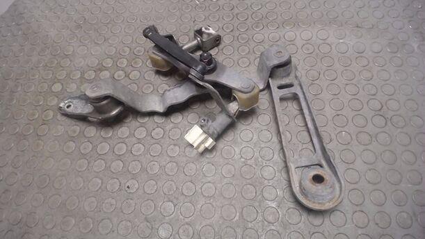 Foto: SCHALTGESTÄNGE  5-GANG eines Opel Corsa 1.3 CDTI Viva X