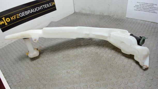 Foto: SCHEIBENWASCHBEHÄLTER eines Ford Focus Viva X