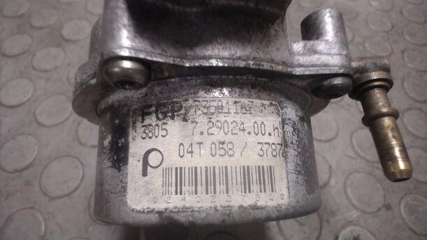 Foto: VAKUUMPUMPE eines Opel Corsa 1.3 CDTI Viva X