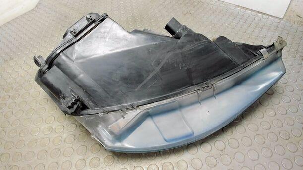 Foto: SCHEINWERFER LINKS ( VOR FACELIFT ) eines Ford Focus Viva X