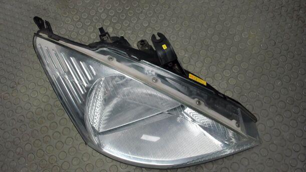 Foto: SCHEINWERFER RECHTS ( VOR FACELIFT ) eines Ford Focus Viva X