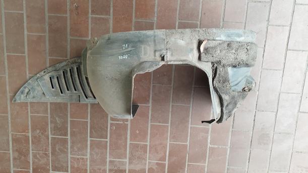 Foto: INNENKOTFLÜGEL / RADHAUSSCHALE LINKS eines Peugeot 407 HDi 205 Bi-Turbo Automatik Viva X