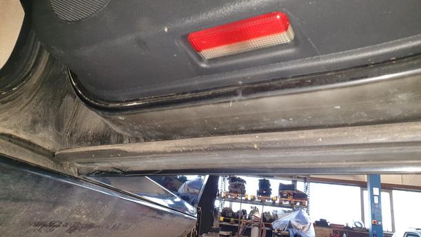 Foto: TÜR HINTEN RECHTS eines Peugeot 407 HDi 205 Bi-Turbo Automatik Viva X