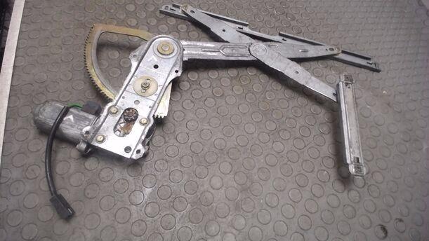 Foto: FENSTERHEBER ELEKTRISCH VORN LINKS eines Ford Scorpio GL