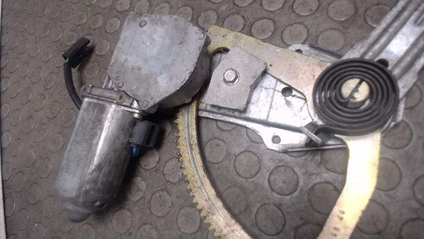 Foto: FENSTERHEBER ELEKTRISCH VORN LINKS eines Ford Scorpio GL