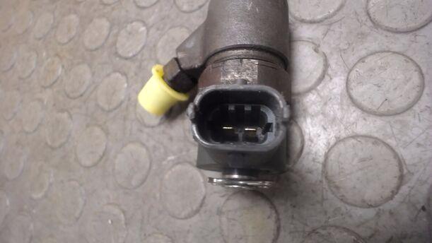 Foto: DIESELEINSPRITZVENTIL eines Opel Corsa 1.3 CDTI GL