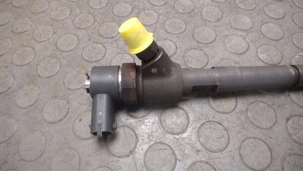 Foto: DIESELEINSPRITZVENTIL eines Opel Corsa 1.3 CDTI GL