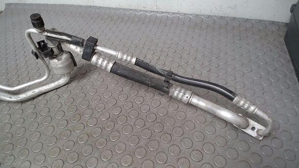 Foto: SCHLAUCH KONDENSATOR/ VERDAMPFER eines Opel Corsa 1.0 12V GL