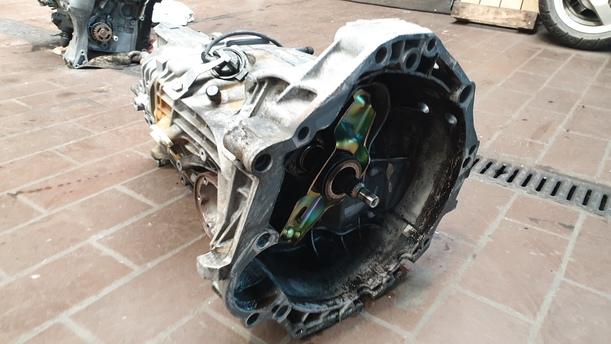 Foto: SCHALTGETRIEBE ENL eines Audi A4 1.6 GL