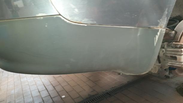 Foto: STOSSFÄNGER/ STOßSTANGE HINTEN ( LIMOUSINE ) eines Audi A4 1.6 GL