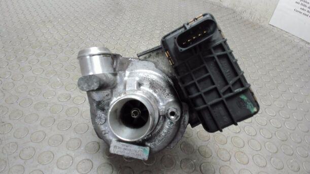 Foto: TURBOLADER eines Peugeot 407 HDi 205 Bi-Turbo Automatik Trend