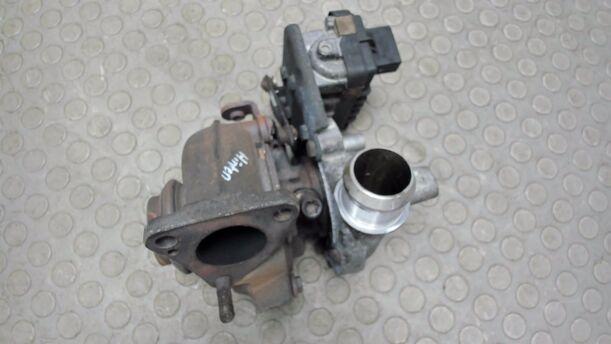 Foto: TURBOLADER eines Peugeot 407 HDi 205 Bi-Turbo Automatik Trend