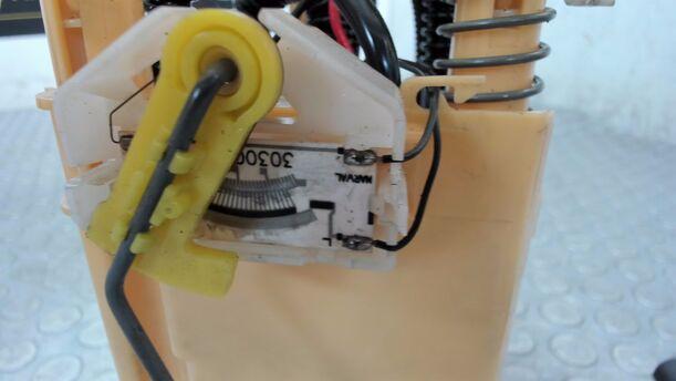 Foto: KRAFTSTOFFPUMPE eines Peugeot 407 HDi 205 Bi-Turbo Automatik Trend