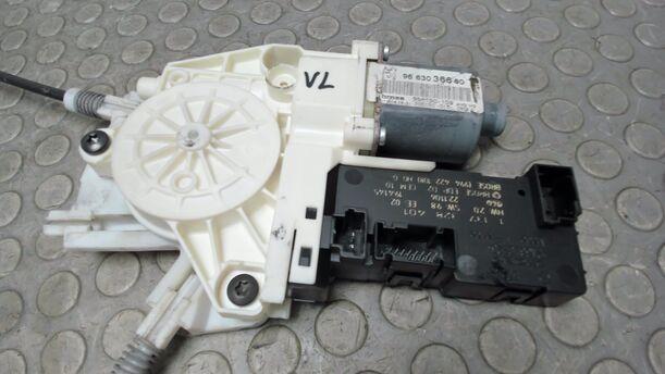 Foto: FENSTERHEBER VORNE LINKS ELEKTRISCH eines Peugeot 407 HDi 205 Bi-Turbo Automatik GL